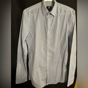H&M blue and white button down shirt
